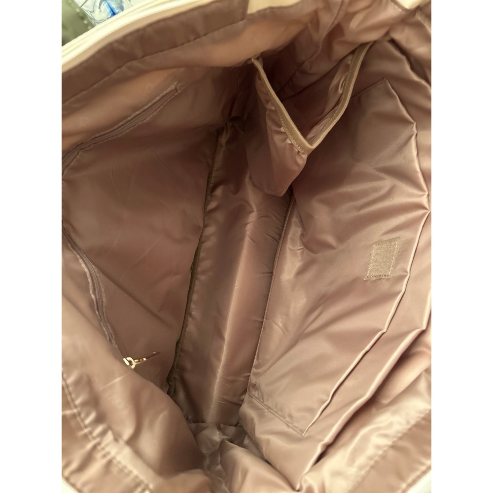 LOVEVOOK in a sage green and beige lightweight quilted puffer tote bag NWT - Picture 3 of 4